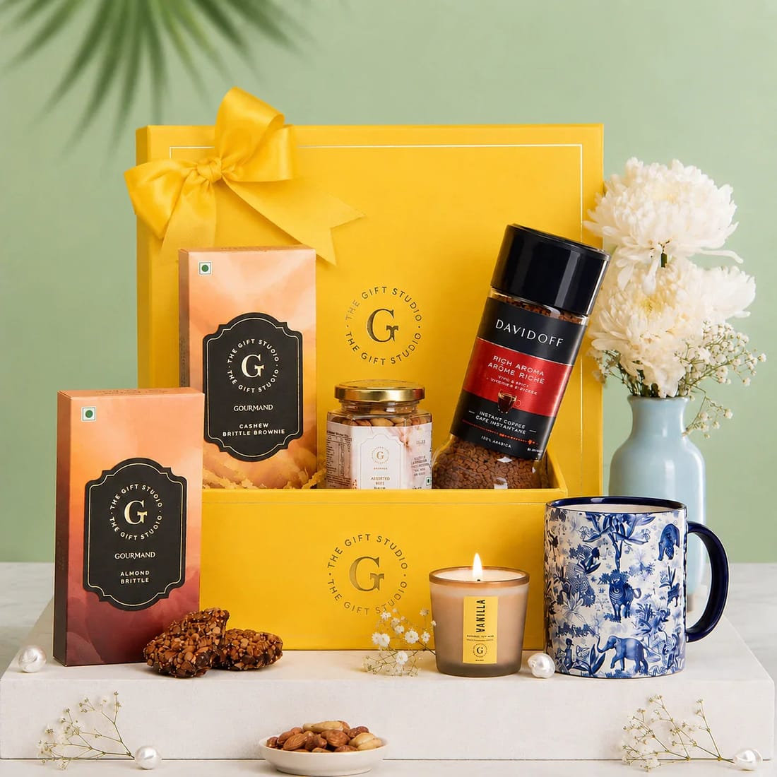 Coffee & Crunch Hamper (Yellow)